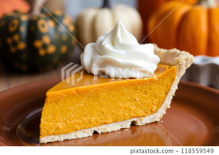 一片南瓜派加奶油 一片南瓜派加奶油 118559549