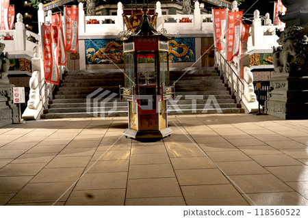 Tombs at Yokohama Chinatown 118560522