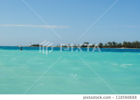 藍天和藍色海 藍天和藍色海 118560688