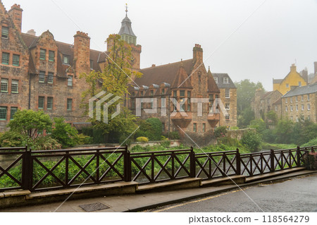 The city of Edinburgh in scotland 118564279