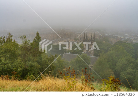 The city of Edinburgh in scotland 118564320