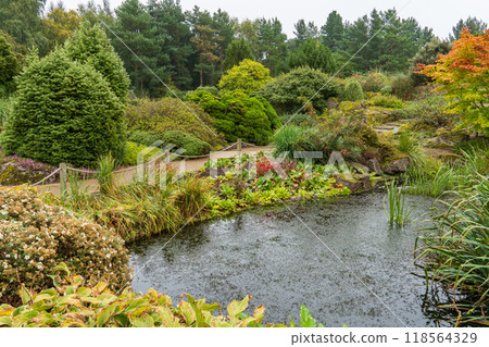 The city of Edinburgh in scotland 118564329