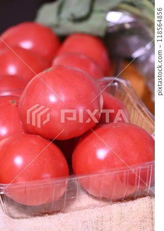 Red delicious tomato Red delicious tomato 118564856