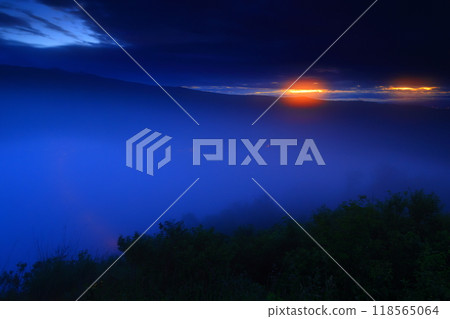 岩手縣奧州市，黎明風景 118565064