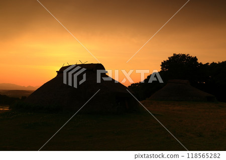 Kitakami City, Iwate Prefecture, Ruins of the Sunset 118565282