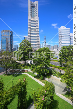 從橫濱市政廳看到的港未來區 從橫濱市政廳看到的港未來區 118567625