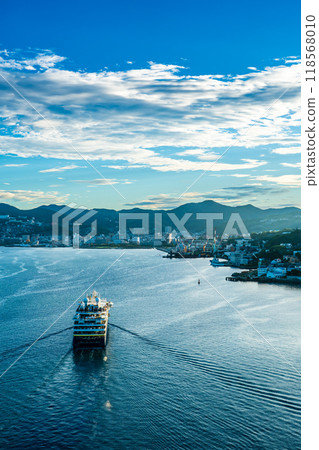 Cruise ship arriving at Nagasaki Port (National Geographic Resolution) from Megami Ohashi Bridge [Nagasaki City] 118568010