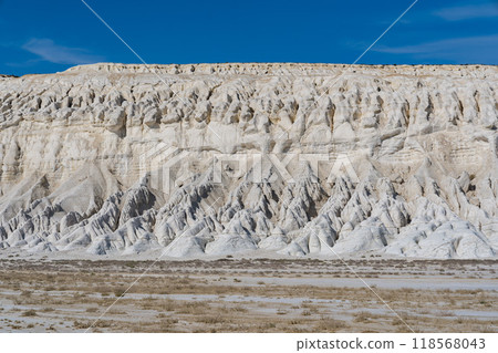 哈薩克曼吉斯託的圖茲別爾鹽湖 118568043