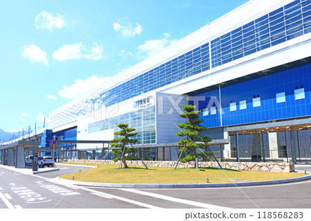Scenery of Tsuruga Station, Tsuruga City, Fukui Prefecture 118568283