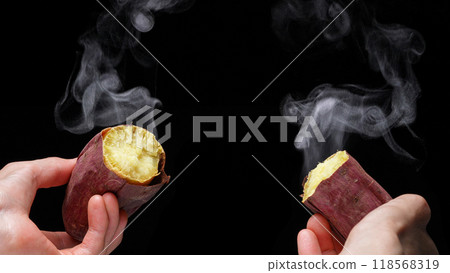 Photo of steaming freshly baked yakiimo 118568319