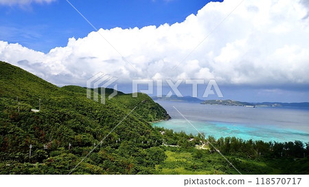 Ocean view from the Kerama Straits Observation Point on Tokashiki Island, Kerama Islands, Okinawa Prefecture 118570717