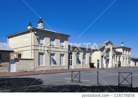 The Chantilly-Gouvieux station The Chantilly-Gouvieux station 118570856