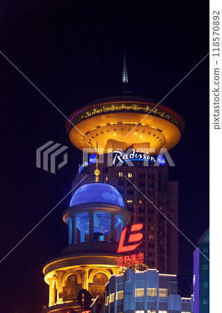 The Radisson Blu in Shanghai by night 118570892