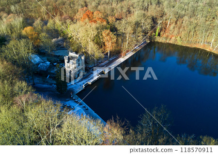 Aerial view of the Etangs de Commelles 118570911
