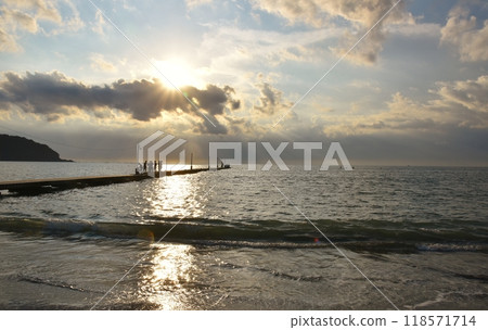 Haraoka Pier at dusk, Chiba Haraoka Pier at dusk, Chiba 118571714