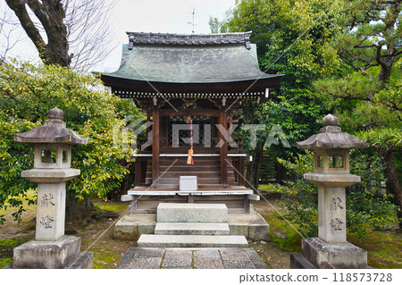 Osake Shrine (Ukyo Ward, Kyoto City, Kyoto Prefecture) Osake Shrine (Ukyo Ward, Kyoto City, Kyoto Prefecture) 118573728