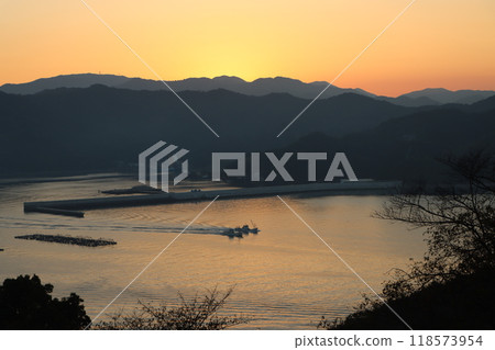 The morning of the two boats racing to go fishing The morning of the two boats racing to go fishing 118573954