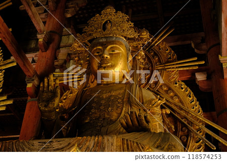 奈良東大寺正殿如意輪觀音像 奈良東大寺正殿如意輪觀音像 118574253