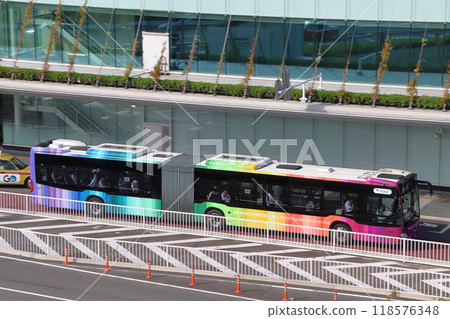 [FUK] 福岡機場：彩虹巴士（國內⇔國際巴士） 118576348