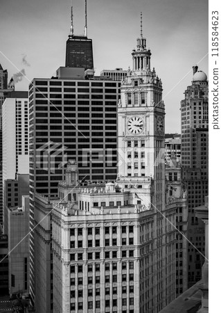 Beautiful chicago city skyline and city street scenes 118584623