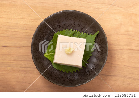 Sesame tofu 118586731