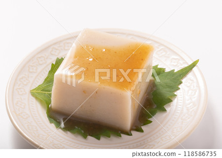 Sesame tofu 118586735