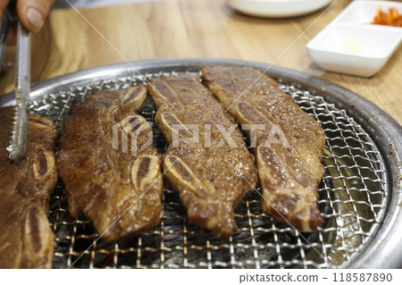 korea bbq. Grilled Marinated Galbi LA galbi 118587890
