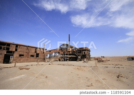Santa Laura Humberstone saltpetre processing plant, Iquique, Chile 118591104