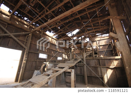 Santa Laura Humberstone saltpetre processing plant, Iquique, Chile 118591121