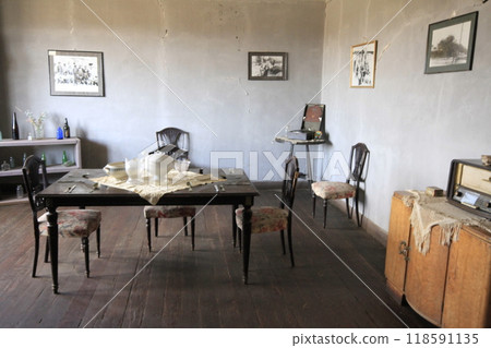 Santa Laura Humberstone saltpetre processing plant, Iquique, Chile 118591135