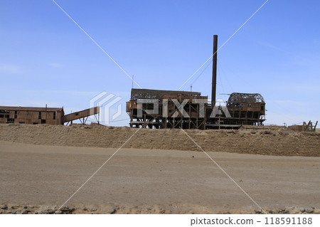 Santa Laura Humberstone saltpetre processing plant, Iquique, Chile 118591188
