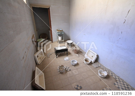 Santa Laura Humberstone saltpetre processing plant, Iquique, Chile 118591236