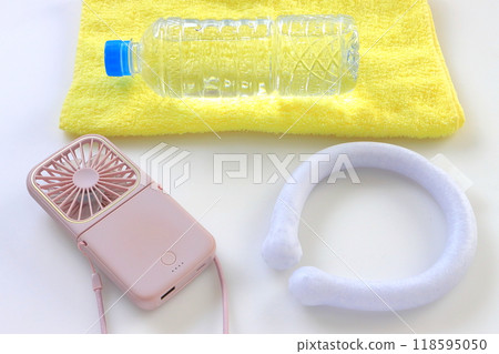 Measures against heat stroke (portable fan, neck cooler, water) 118595050