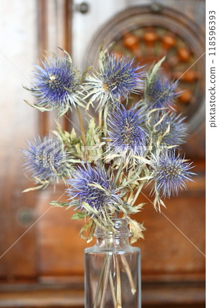 Dried flower  118596393