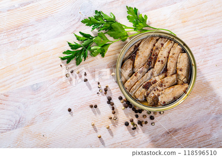 Smoked sprats in oil 118596510