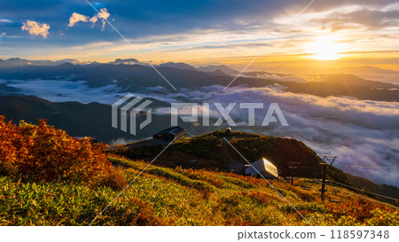 秋天唐松山登山：黎明（從八方池山莊附近出發） 118597348