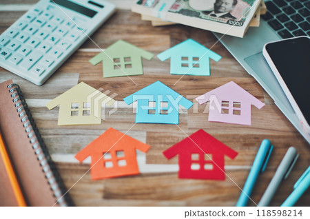 Multiple colorful houses and business items lined up Multiple colorful houses and business items lined up 118598214