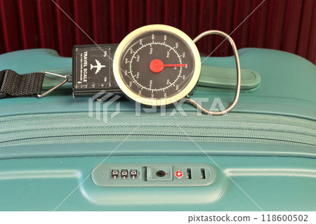 Mechanical old manual luggage scale 40 kilograms. Tourism and useful items. Transportation rules and regulations. Mechanical old manual luggage scale 40 kilograms. Tourism and useful items. Transportation rules and regulations. 118600502