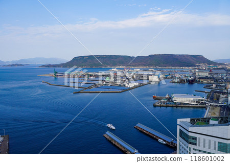 A panoramic view of Yashima from Takamatsu Symbol Tower (Takamatsu City, Kagawa Prefecture) 118601002