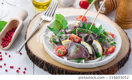 Bonito seared carpaccio Bonito seared carpaccio 118603052