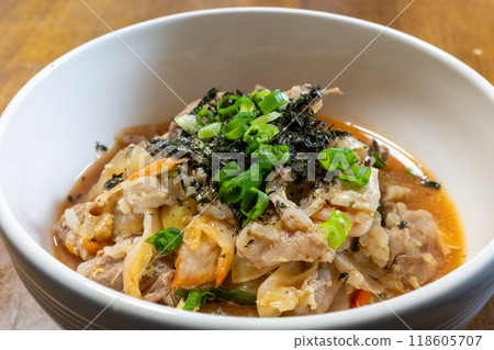 稀飯結束了一頓非常美味的日本火鍋飯 稀飯結束了一頓非常美味的日本火鍋飯 118605707