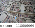 A large amount of new 10,000 yen notes A large amount of new 10,000 yen notes 118606069