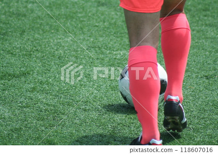 Soccer on artificial turf (official match) Soccer on artificial turf (official match) 118607016