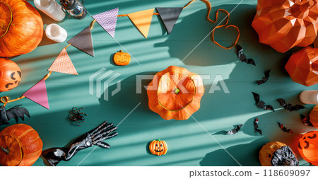 halloween pumpkins on the table 118609097