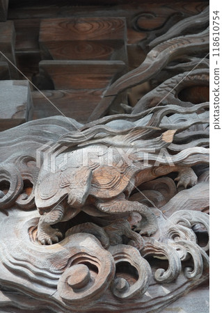 慶山源心寺是位於19號國道山側的一座大寺廟。這裡環境幽靜，寺廟裡的雕刻也很精美。 118610754