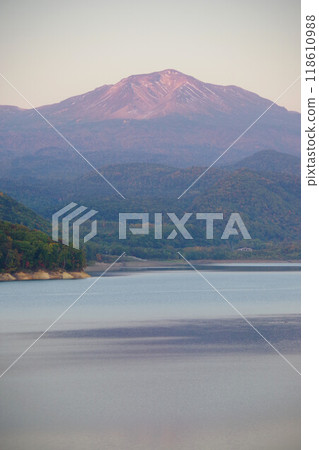 View of Mount Asahidake from Chubetu Dam in Higashikawa Town, Hokkaido 118610988