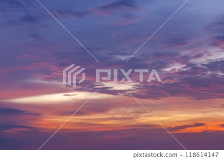 Sunset sky background Sunset sky background 118614147