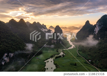 Rice terrace paddle field in sunrise at Phong Nam, Trung Khanh, Cao Bang, Vietnam Rice terrace paddle field in sunrise at Phong Nam, Trung Khanh, Cao Bang, Vietnam 118615316