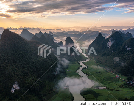 Rice terrace paddle field in sunrise at Phong Nam, Trung Khanh, Cao Bang, Vietnam Rice terrace paddle field in sunrise at Phong Nam, Trung Khanh, Cao Bang, Vietnam 118615328
