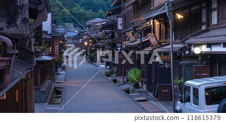 240911 Sanmachi g004-007 118615379